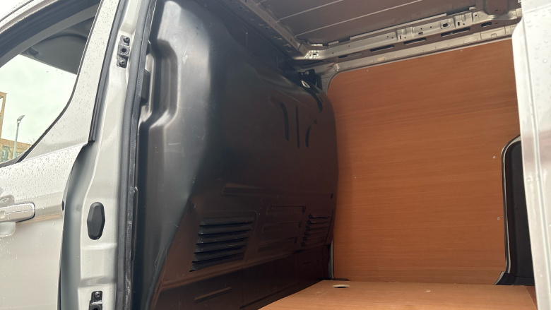 Ford Transit Connect 250 L2 Diesel 1.5 EcoBlue 100ps Active Van